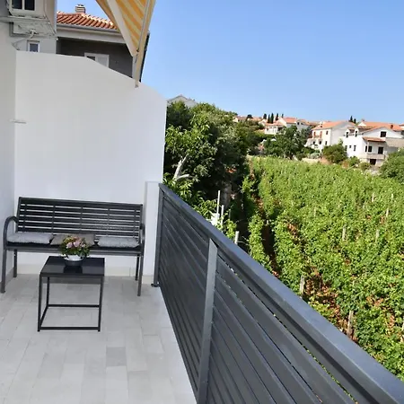 Apartment Near Sea